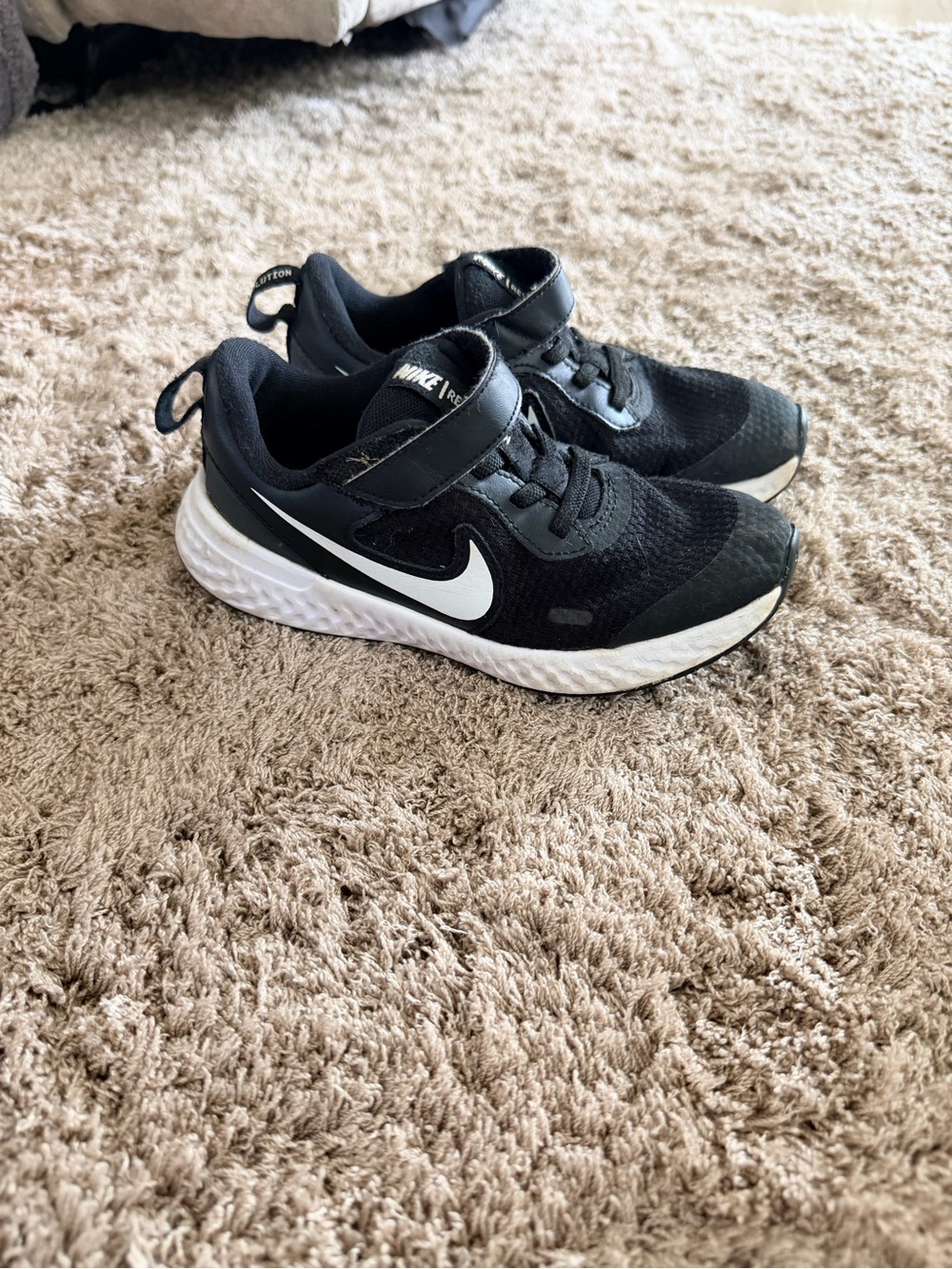 Nike Black and White Kids' Hook-and-Loop Sneakers